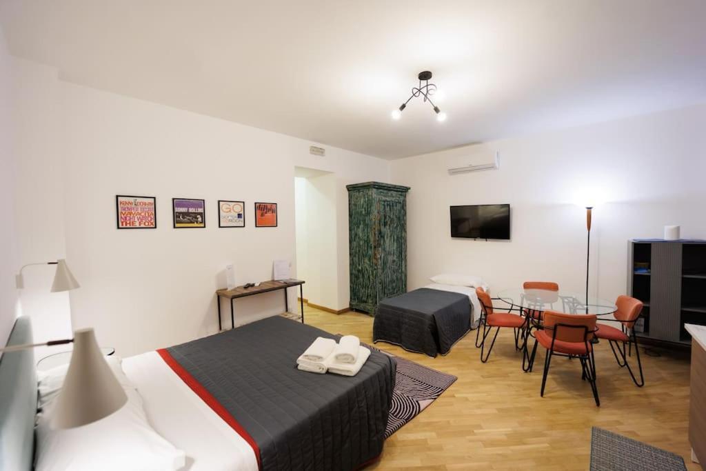 Dante For Group And Family By Houseinnaples * Naples