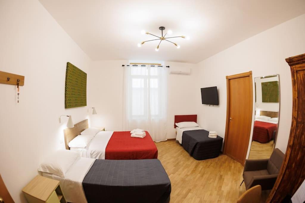 Apartment Dante For Group And Family By Houseinnaples *