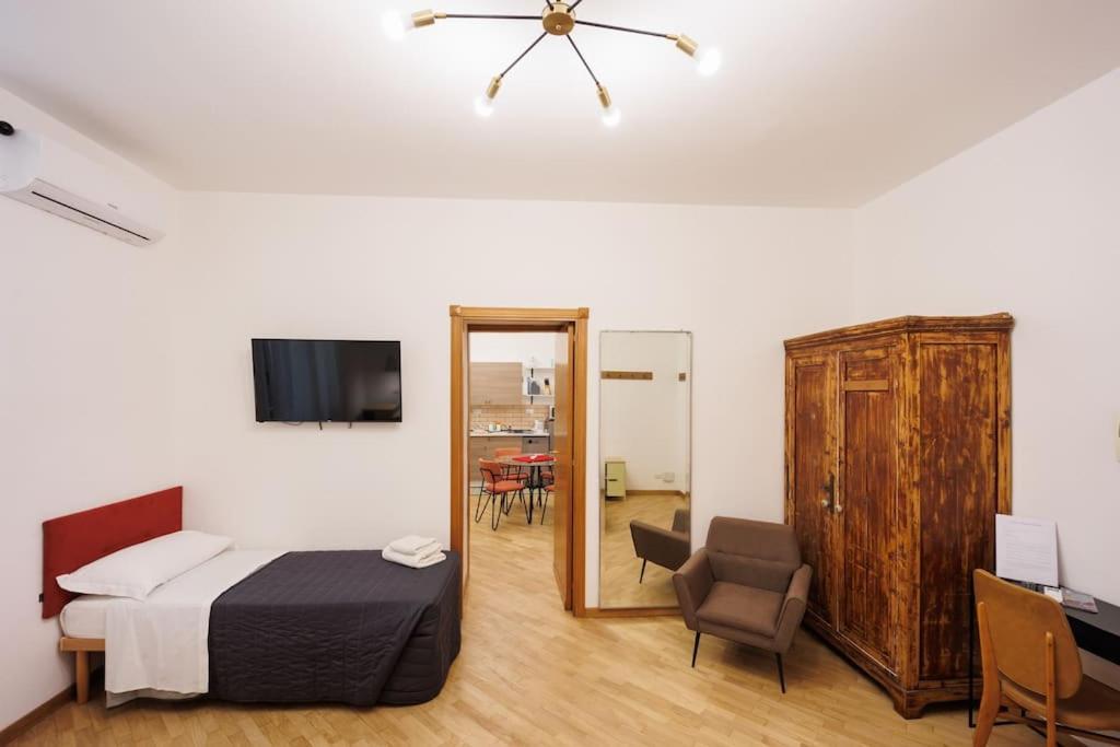 Dante For Group And Family By Houseinnaples Apartment *