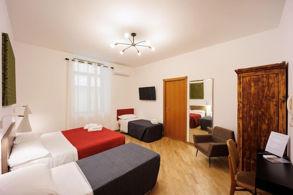 Apartment Dante For Group And Family By Houseinnaples