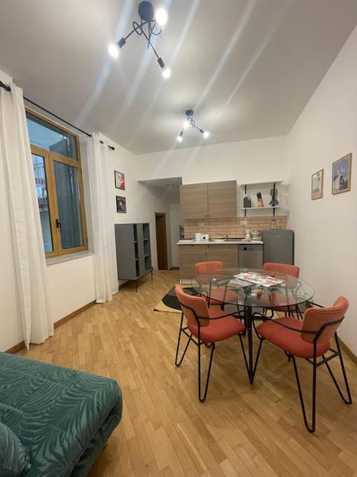Apartment Dante For Group And Family By Houseinnaples *