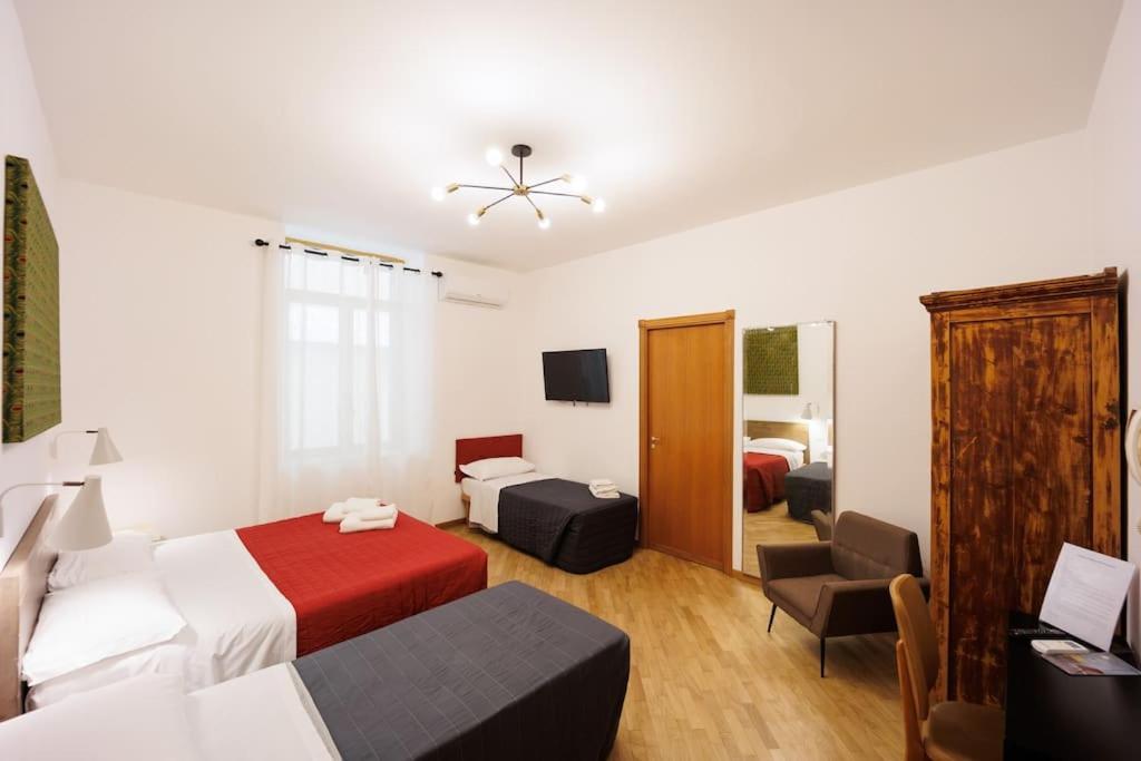 Apartment Dante For Group And Family By Houseinnaples *