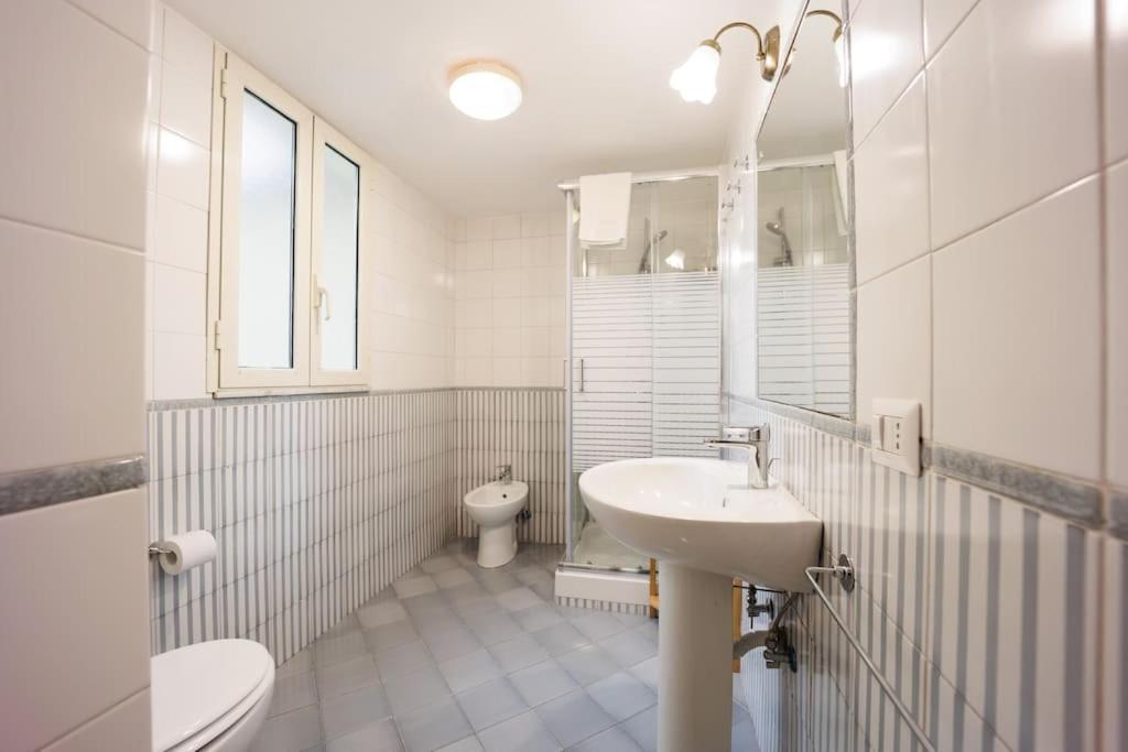 Dante For Group And Family By Houseinnaples Apartment